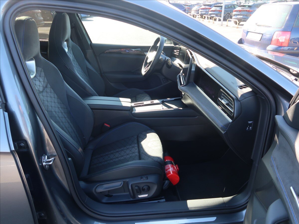 Volkswagen Passat Kombi 1,5 l 130 kw