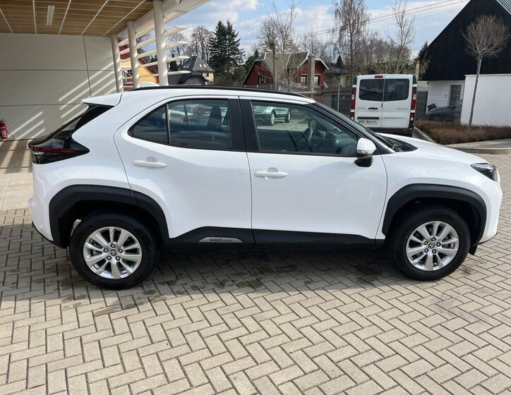 Toyota Yaris Cross SUV / Terénní 1,5 l 68 kw
