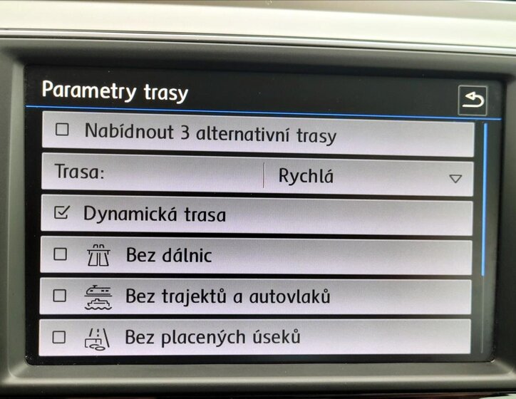 Volkswagen Passat Kombi 1,6 l 88 kw