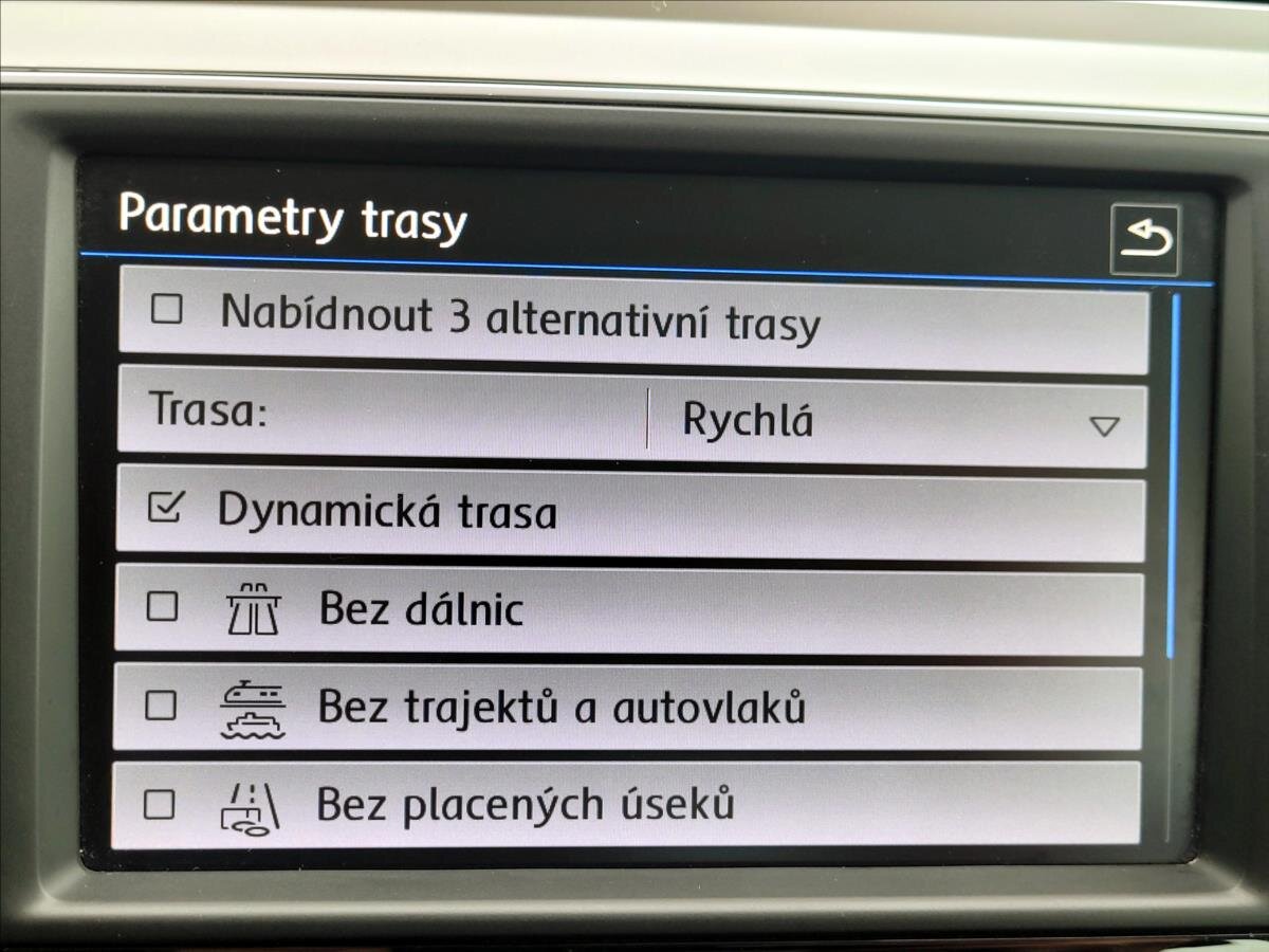 Volkswagen Passat Kombi 1,6 l 88 kw