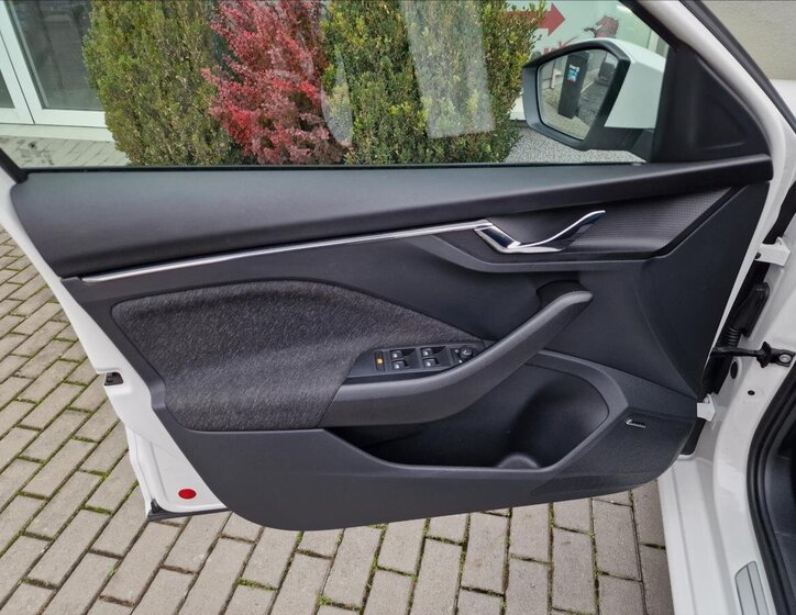 Škoda Scala Hatchback 1,6 l 85 kw
