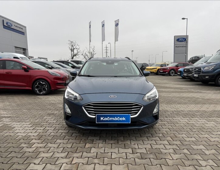 Ford Focus Kombi 999,0 92 kw