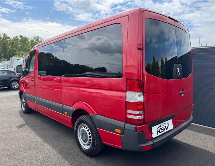 Mercedes-Benz Sprinter 9