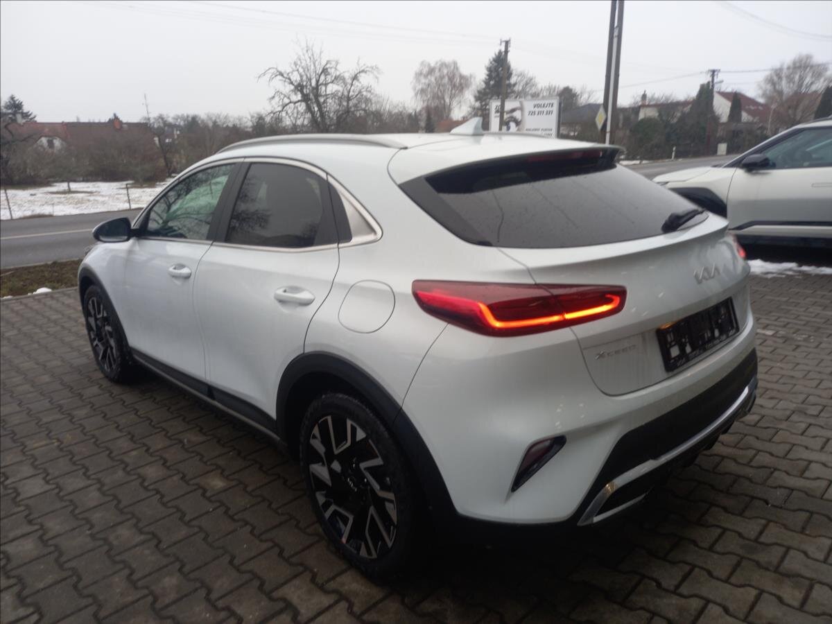 KIA XCeed CUV 1,6 l 110 kw