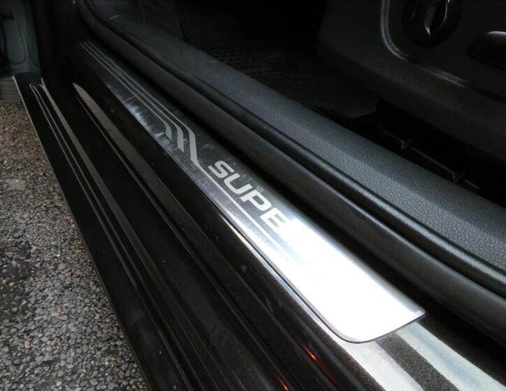 Škoda Superb 33