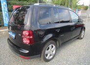 Volkswagen Touran 4