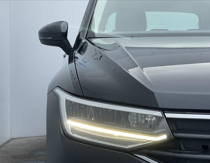 Volkswagen Tiguan SUV 1,5 l 110 kw