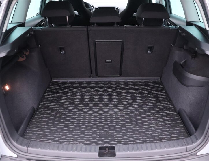 Škoda Karoq SUV 2,0 l 110 kw