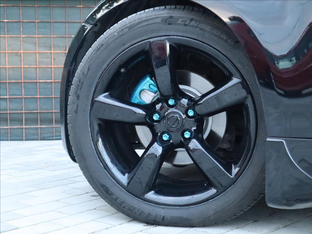 Nissan 350 Z Kupé 3,5 l 206 kw