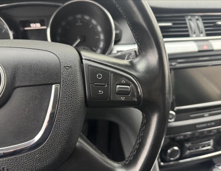 Škoda Superb Kombi 2,0 l 103 kw