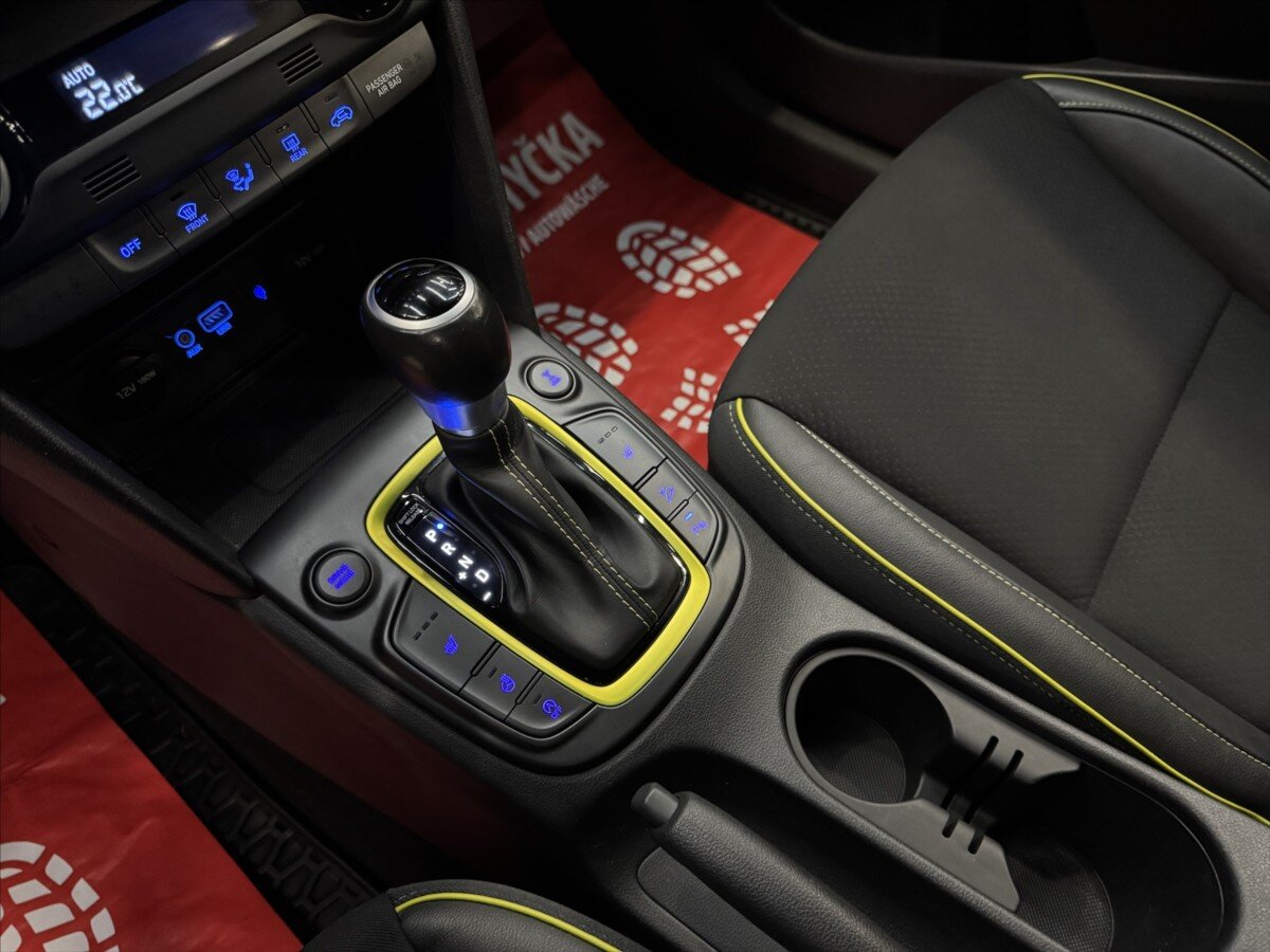 Hyundai Kona SUV / Terénní 1,6 l 130 kw