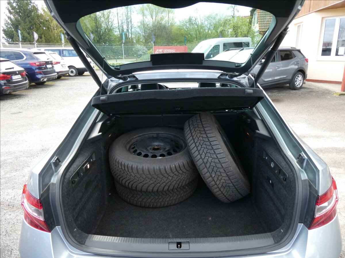 Škoda Superb Liftback 2,0 l 110 kw