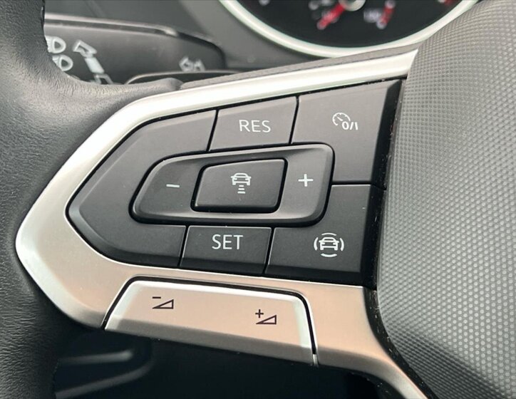 Volkswagen Tiguan 19