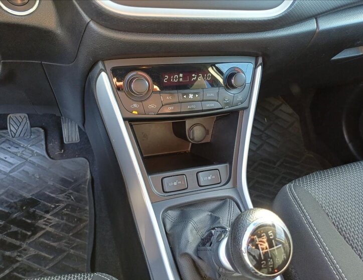 Suzuki SX4 S-Cross 12