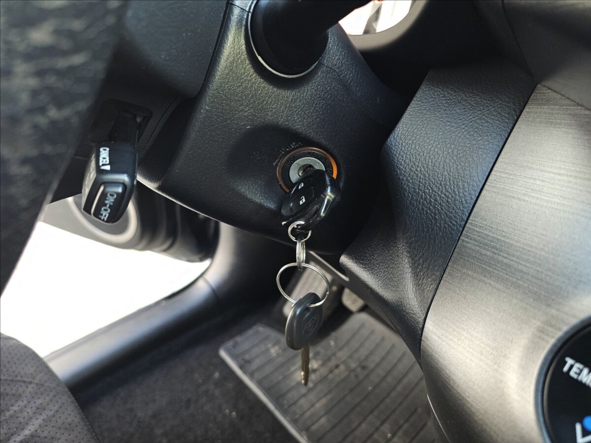 Toyota RAV4 Kombi 2,2 l 110 kw