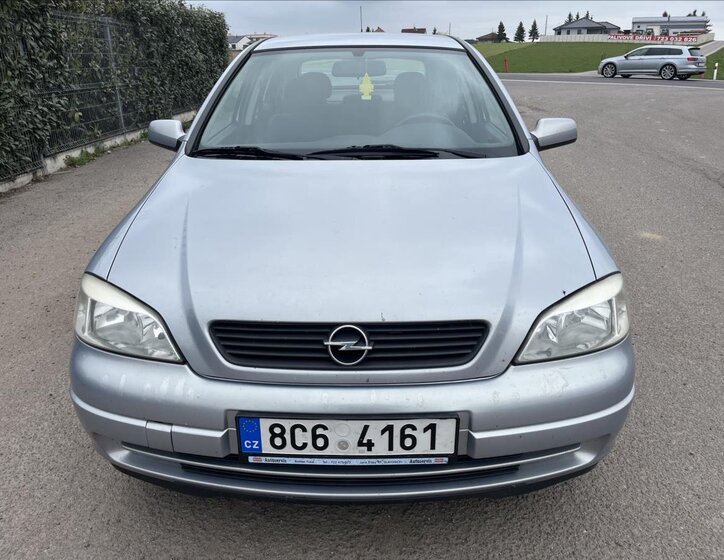 Opel Astra Hatchback 1,7 l 55 kw