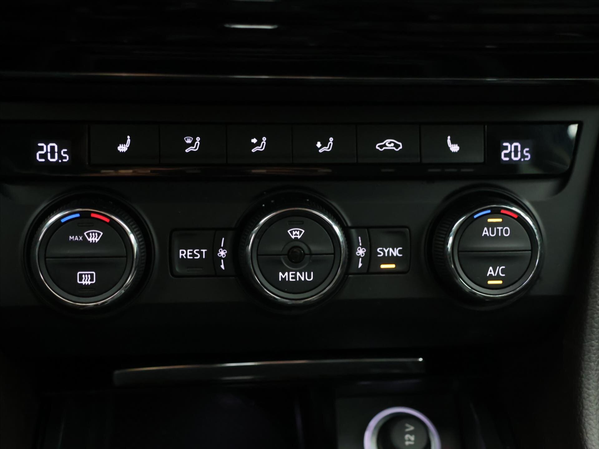 Škoda Superb Liftback 2,0 l 140 kw