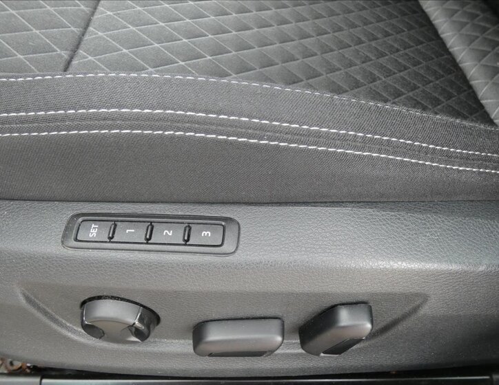 Škoda Superb Kombi 2,0 l 110 kw