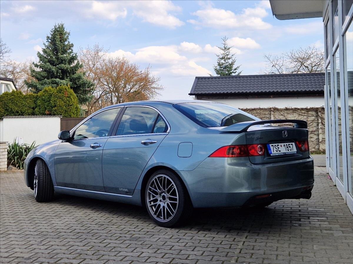 Honda Accord Sedan / Limuzína 2,0 l 114 kw