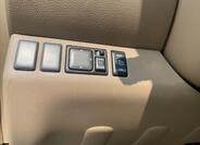 Nissan Pathfinder 16