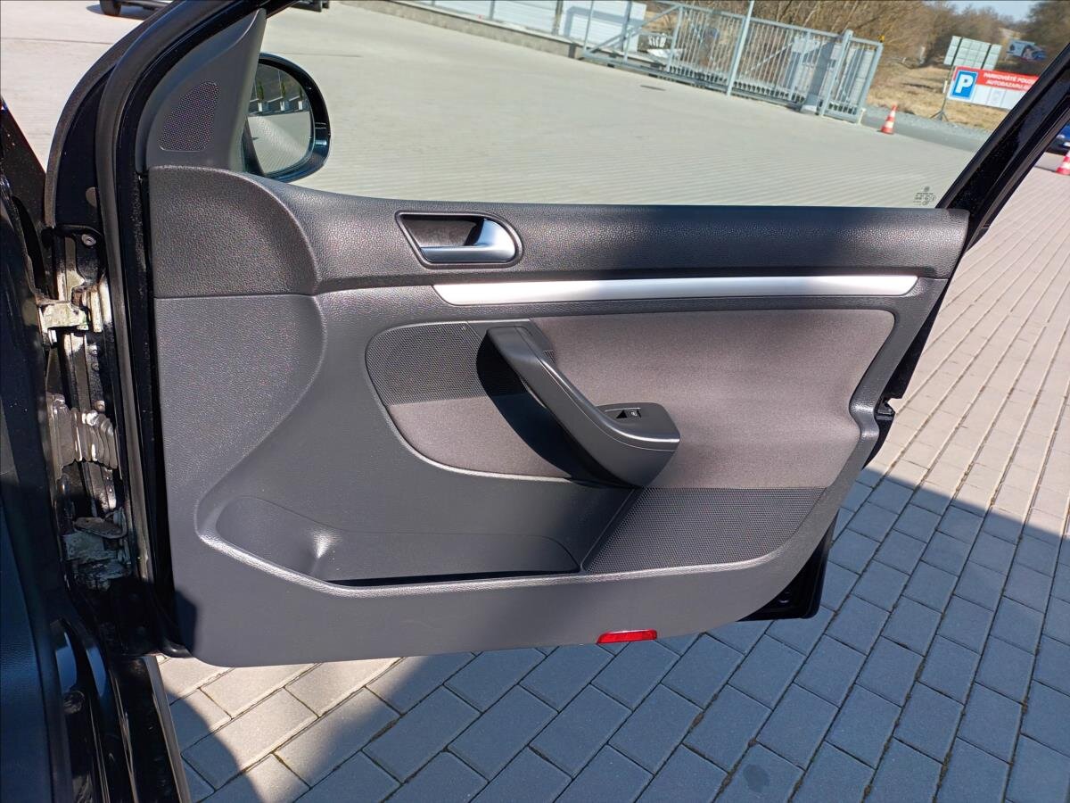 Volkswagen Golf Hatchback 1,4 l 59 kw