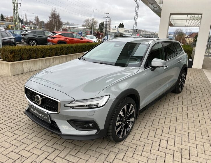Volvo V60 2