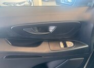 Mercedes-Benz Vito 11