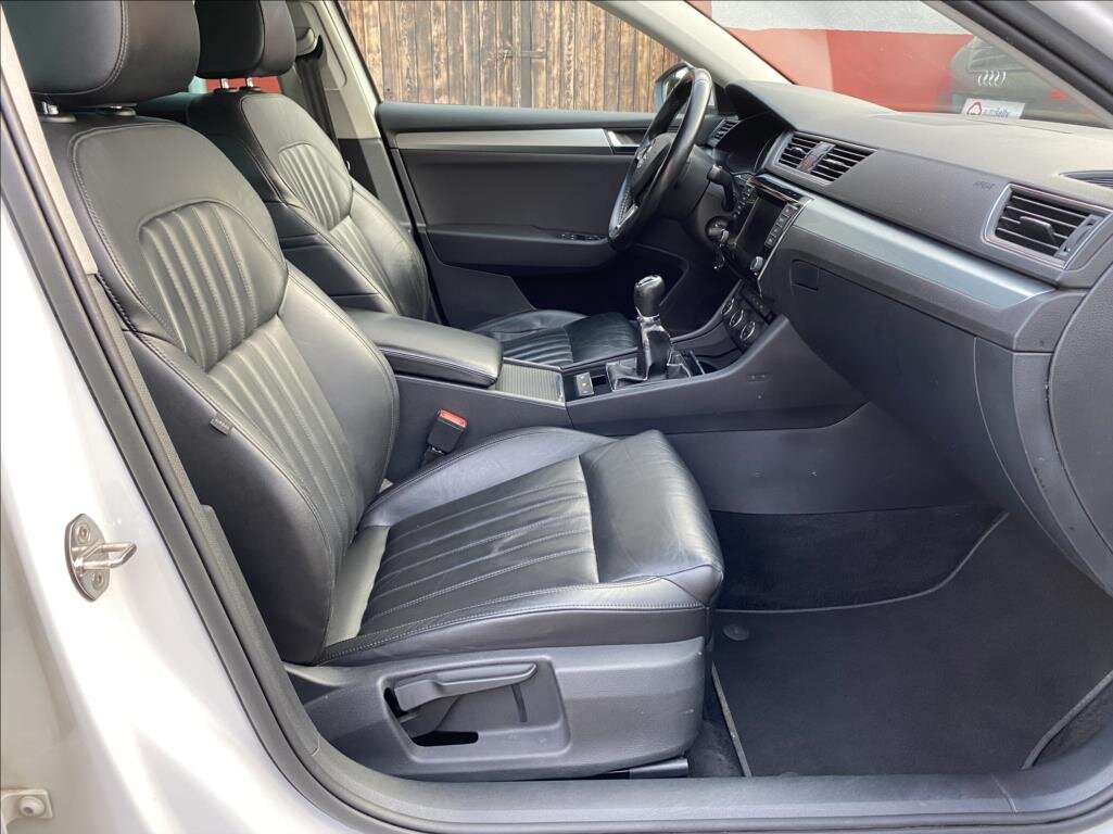 Škoda Superb Kombi 2,0 l 110 kw