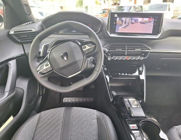 Peugeot 2008 SUV / Terénní 1,2 l 74 kw