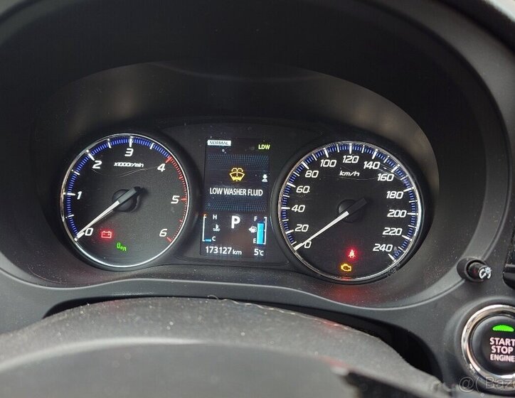 Mitsubishi Outlander 7