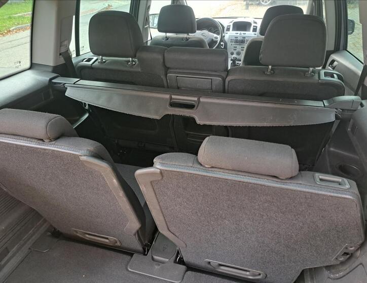 Opel Zafira 35