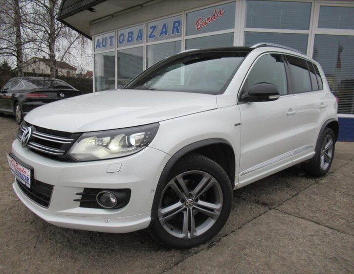 Volkswagen Tiguan 1