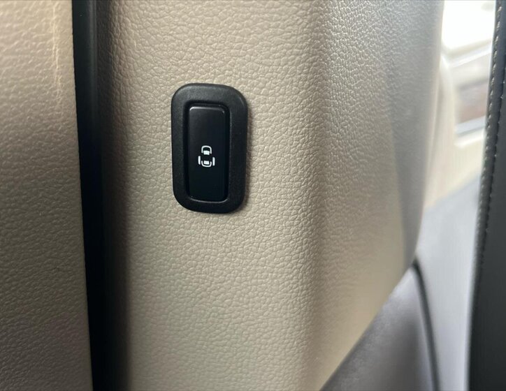 Volkswagen Multivan VAN-Minibus 2,0 l 150 kw