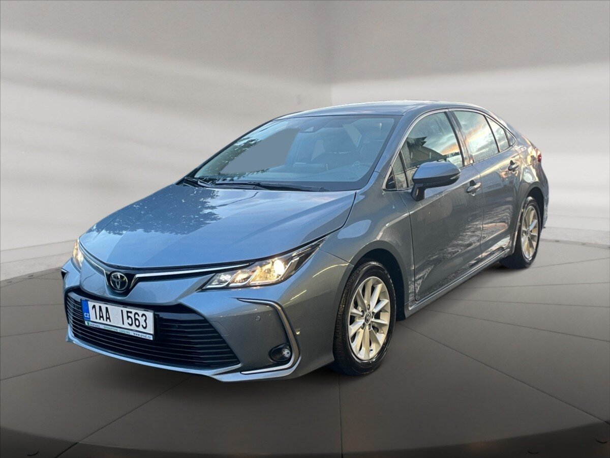 Toyota Corolla Sedan / Limuzína 1,5 l 92 kw