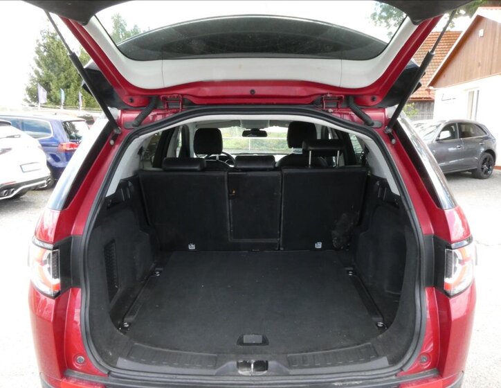 Land Rover Discovery Sport SUV 2,0 l 110 kw