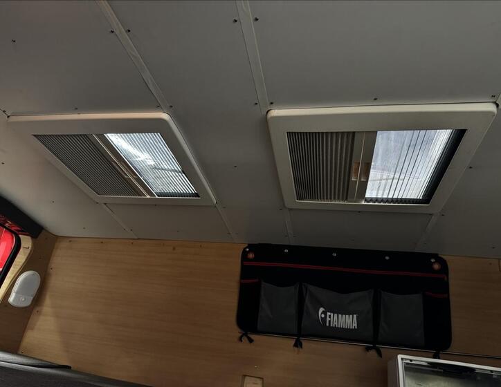 Mercedes-Benz Vito 28