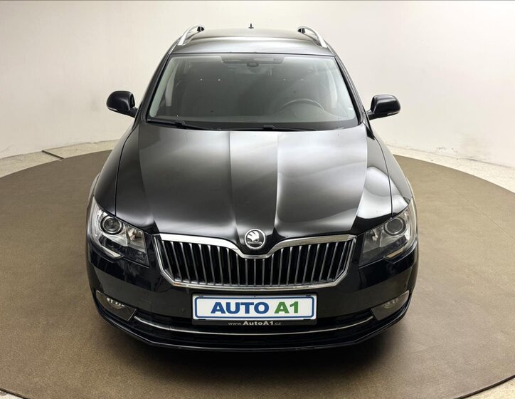 Škoda Superb Kombi 2,0 l 103 kw