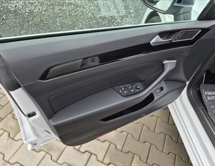 Volkswagen Arteon 24