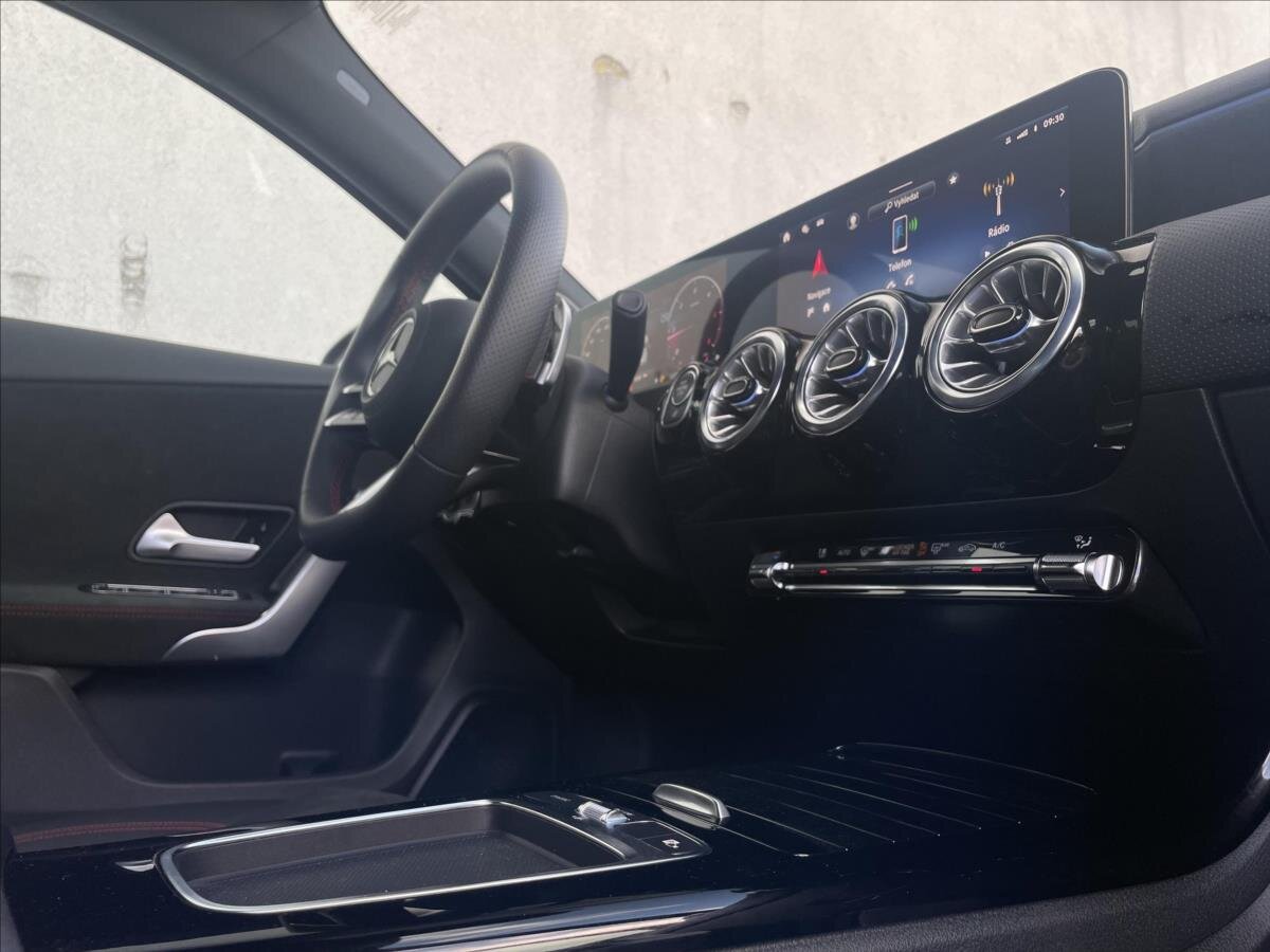 Mercedes-Benz Třídy A Hatchback 2,0 l 110 kw