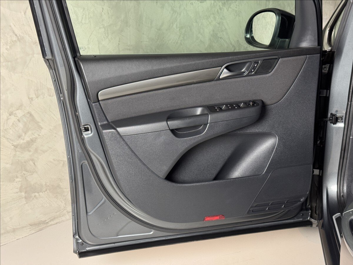 Volkswagen Sharan MPV 2,0 l 110 kw