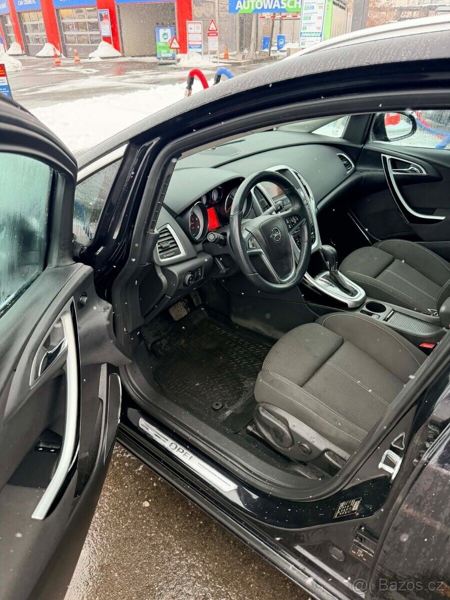 Opel Astra Kombi 0,0 160 kw