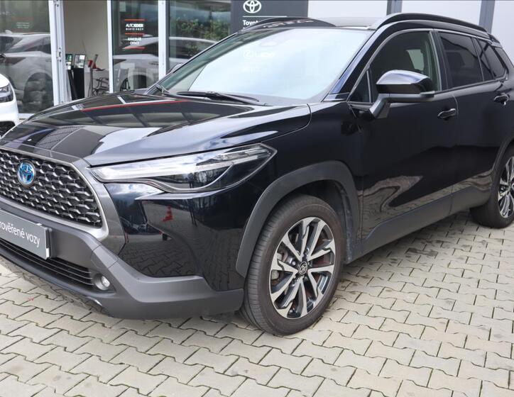 Toyota Corolla Cross 1