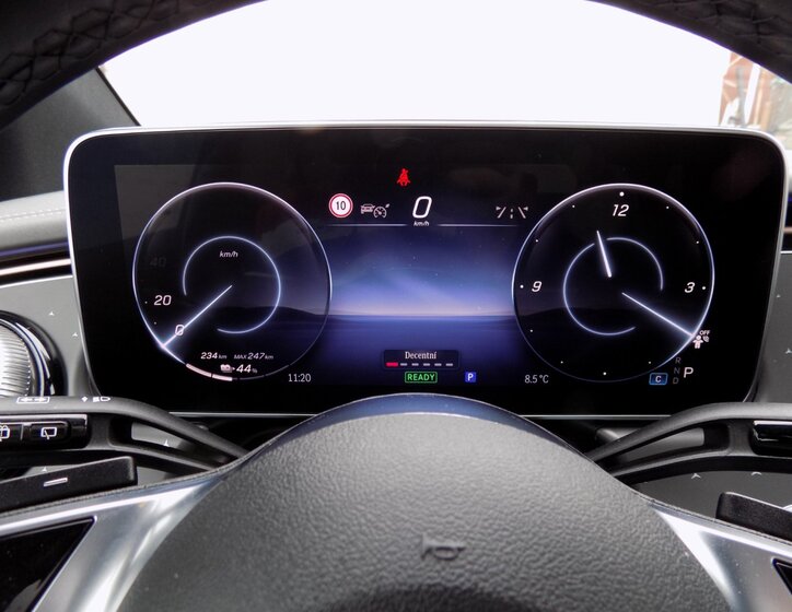 Mercedes-Benz EQE 30