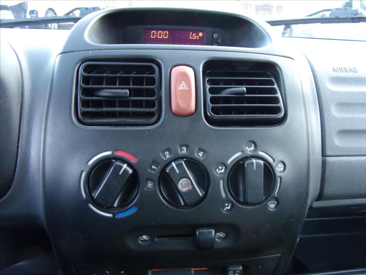 Opel Agila Kombi 973,0 43 kw