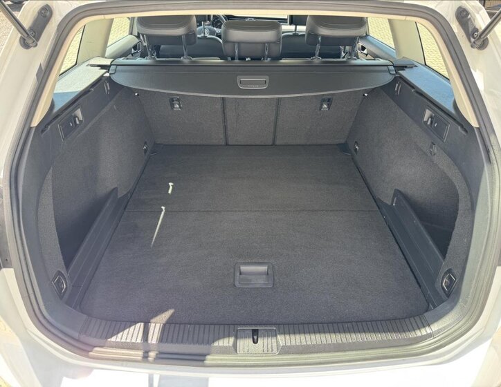 Volkswagen Passat Kombi 2,0 l 110 kw