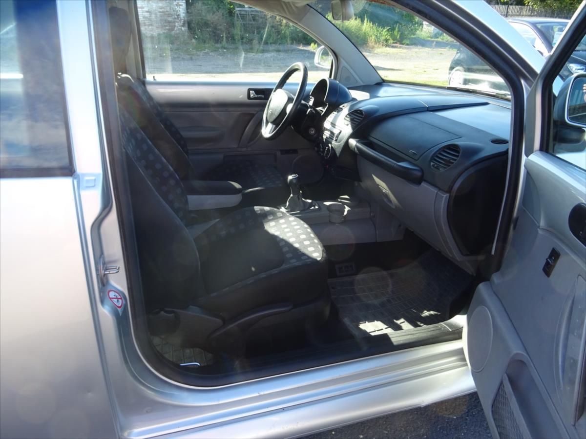 Volkswagen New Beetle