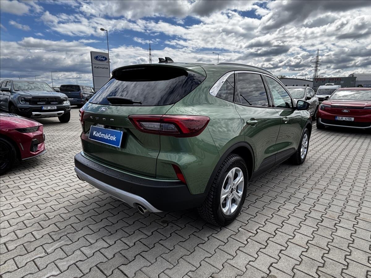 Ford Kuga SUV / Terénní 1,5 l 137 kw