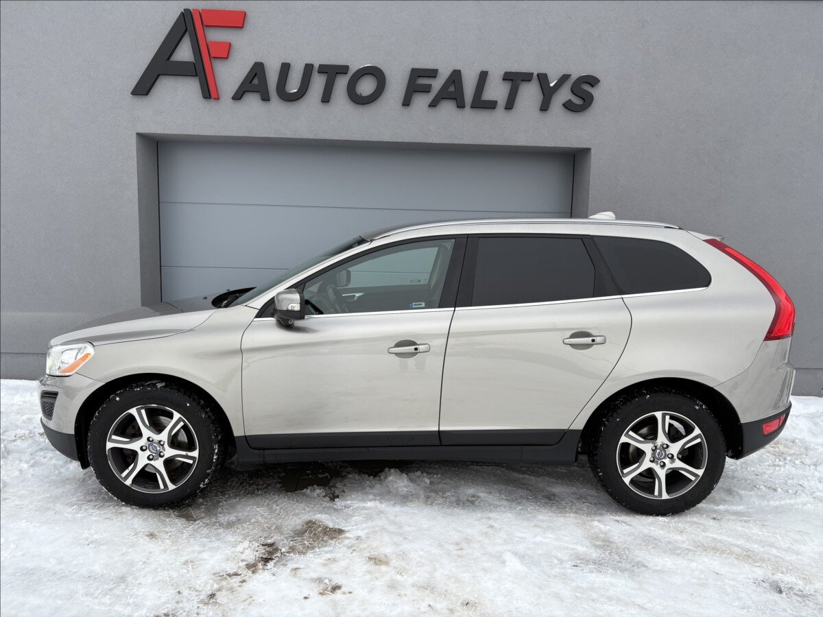 Volvo XC60 SUV 2,4 l 120 kw