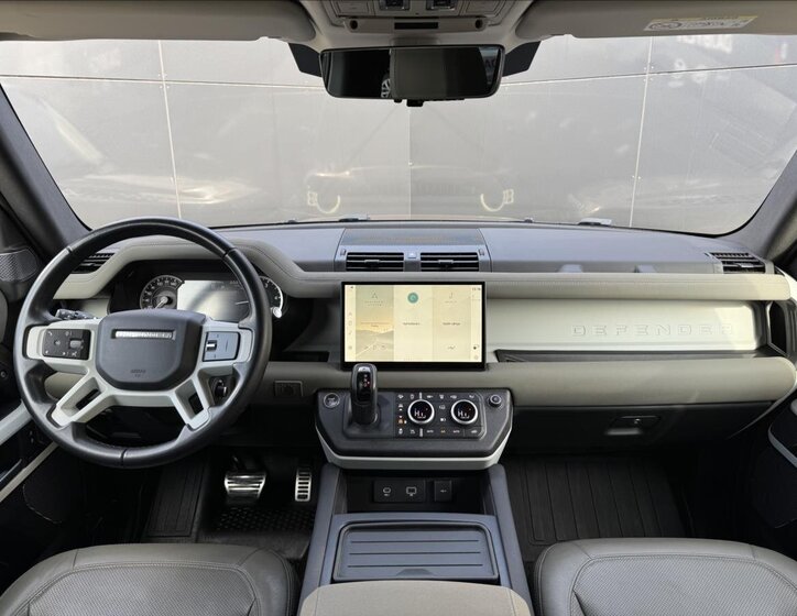 Land Rover Defender SUV / Terénní 3,0 l 183 kw