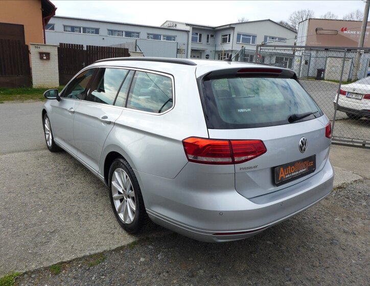 Volkswagen Passat Kombi 2,0 l 110 kw